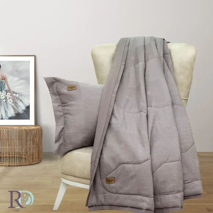 Set husă pilotă cu fețe de pernă Moreni cappuccino - 1940 - Set husă pilotă cu fețe de pernă Moreni cappuccino - 1940